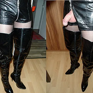 Overknees gallery image