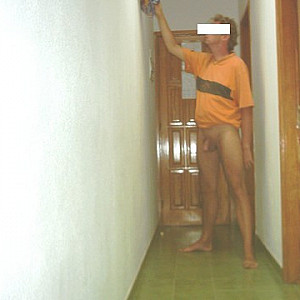 Nackt putzen Galeriebild