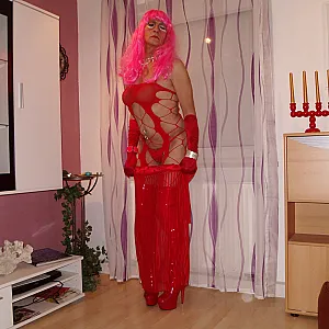 TS - ANDREA IST IMMER HEISS UND FEUCHT UND SEX SÜCHTIG Galeriebild