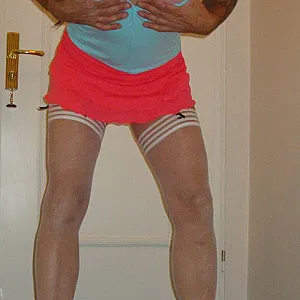 who wants gallery image