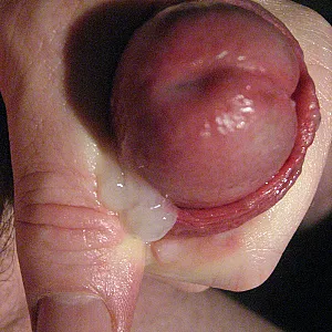 cum on finger 2 gallery image