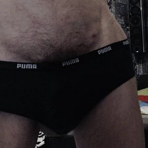 Das erste Bild von Oliver1962's Galerie - Im Schwarzen Slip von Ihr