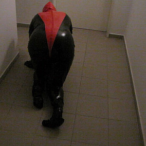 First image of annadevot's Gallery - Petplay in latex suit ...