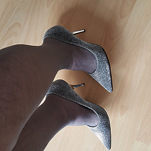 Das erste Bild von DWT-KO's Galerie - Neue Heels