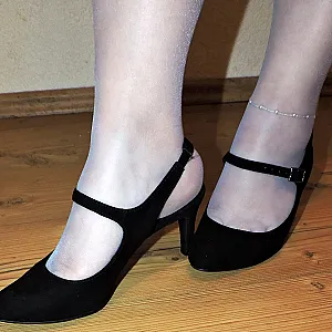 Blaue Nylons und Heels Galeriebild