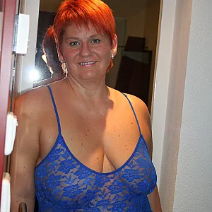 Posing in Blue ... gallery image