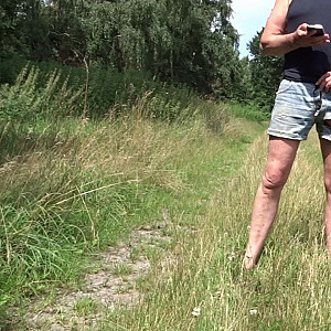 First Image Of Nacktfrosch-xxl's Video - outdoors in the fields