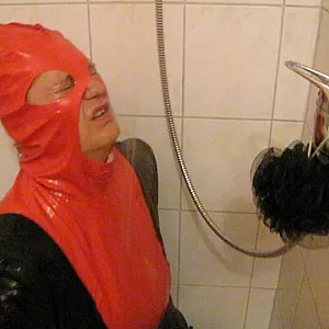 Strafe - Kalte Dusche Galeriebild