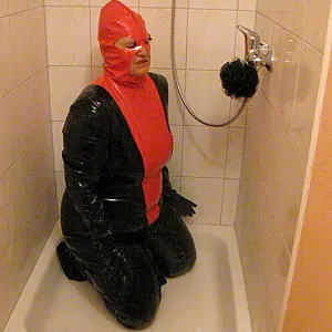 Strafe - Kalte Dusche Galeriebild