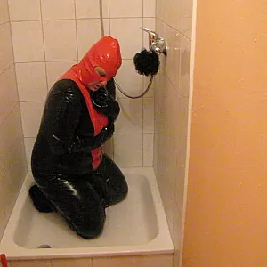 Strafe - Kalte Dusche Galeriebild