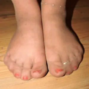 Fotze und Titten in durschgeschwitzten Nylons Galeriebild