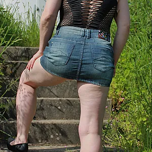 hot outdoor day gallery image