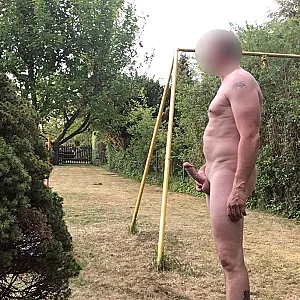 Im Schrebergarten mit Ständer Galeriebild