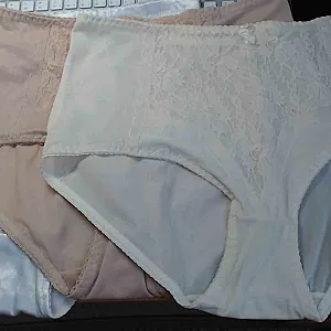 Das erste Bild von Schmusekater46's Galerie - Mein Schwanz in einem DW Slip