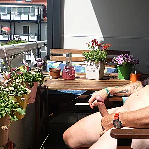 Ständer auf dem Balkon Galeriebild