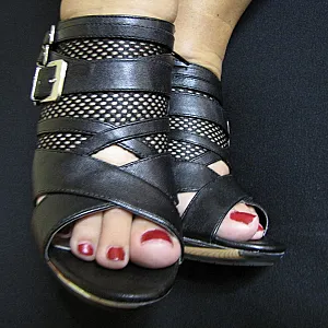 Anna in Heels - Posing Bilder... Galeriebild