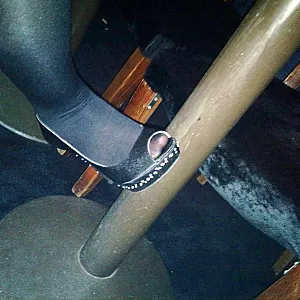 heels and foots gallery image
