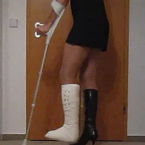 Horny with Short Leg Cast gallery image
