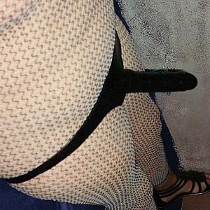 Latexslip mit Dildo Galeriebild