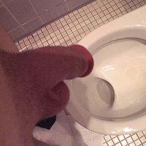 bored toilett gallery image