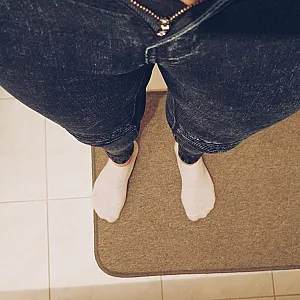 Biker Jeans mit Söckchen Galeriebild