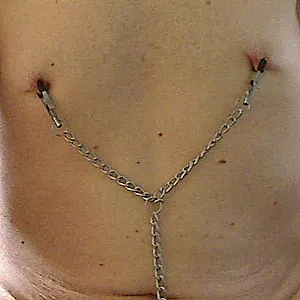 Nippel klammern Galeriebild