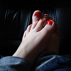 feets gallery image