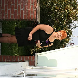 Photo session in the garden ... gallery image