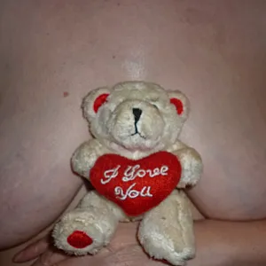 valentine greets gallery image