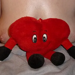 valentine greets gallery image