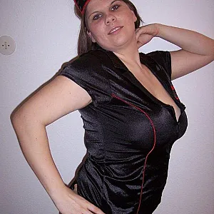 Sexy Krankenschwester mit XXXL Titten!!!! Galeriebild