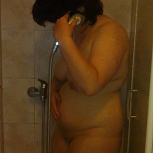 Shower gallery image