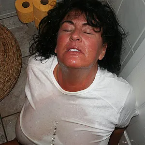 Sam's pee - just great gallery image