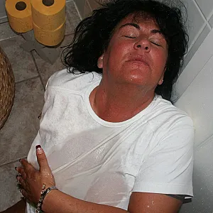 Sam's pee - just great gallery image