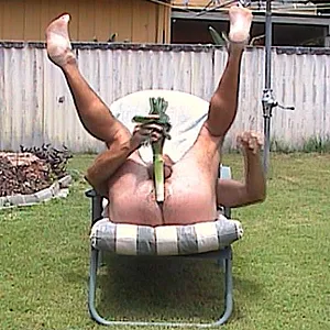 kinkyroly with his veggies Galeriebild