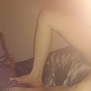 Ein paar Foot-Job Bilder Galeriebild