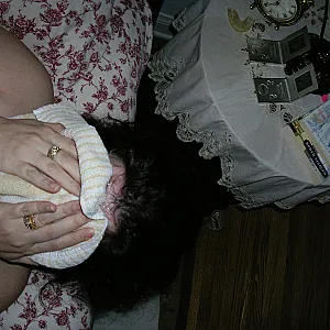She loves to suck cock and take a facial Galeriebild