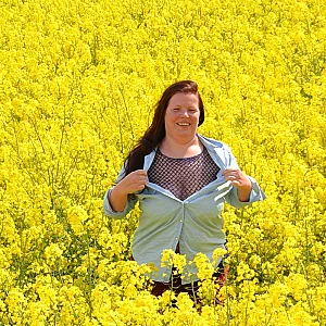Striptease in the field gallery image
