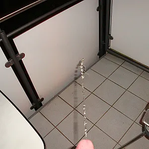 i love pee gallery image