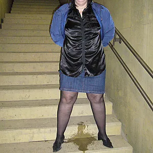 beim pissen Galeriebild