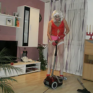SEXGEILE ANDREA TESTET STAUBSAUGER Galeriebild