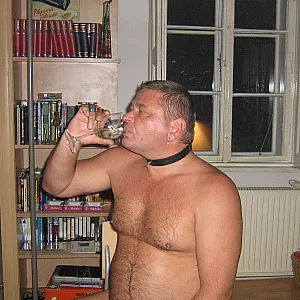 pee gallery image