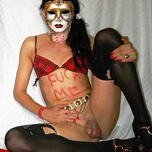 Horny Becky gallery image