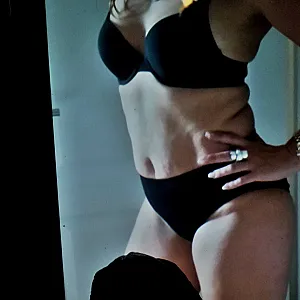 Pic and cumpics gallery image