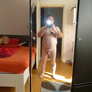 55Paul55 Nackt in Spiegel  1 Galeriebild