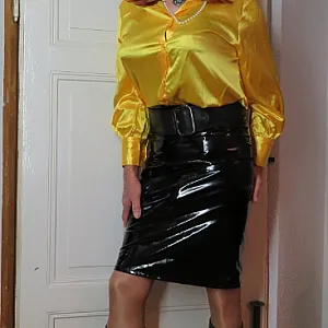 my new satinbliuse gallery image