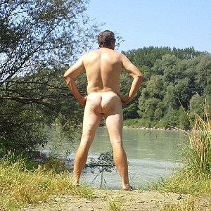 nudism gallery image