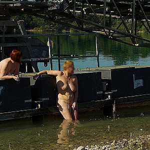 Das erste Bild von Chewyyys's Galerie - 3 Milfs am Baggersee