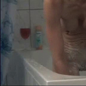 First Image Of das Paar 2's Video - washing and shaving me