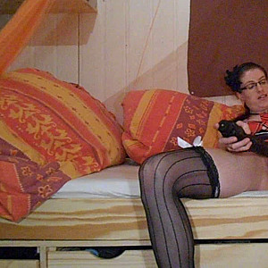 First Image Of LadyPhaedra's Video - thats how you do it right